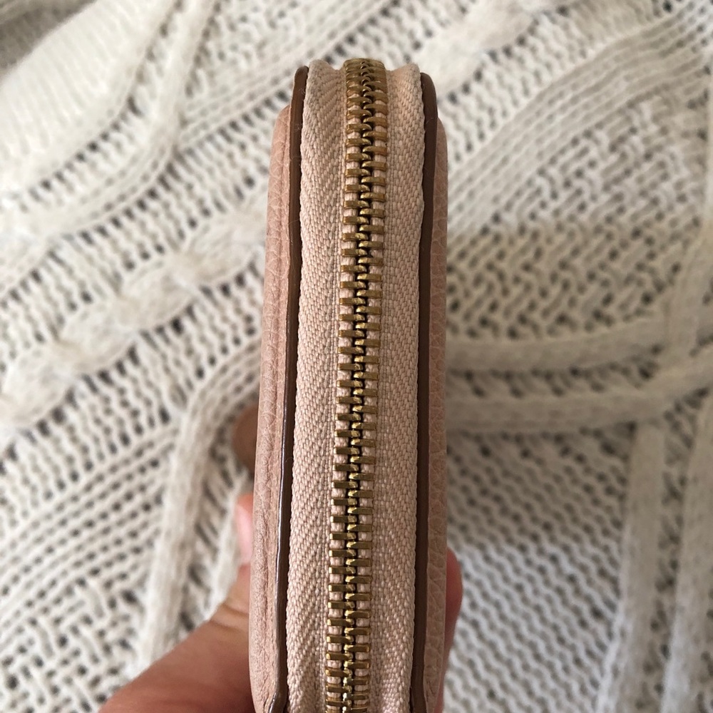 🚨LAST CHANCE 🚨🧡 AUTHENTIC CHLOE MARCIE WALLET🧡 - Picture 8 of 12